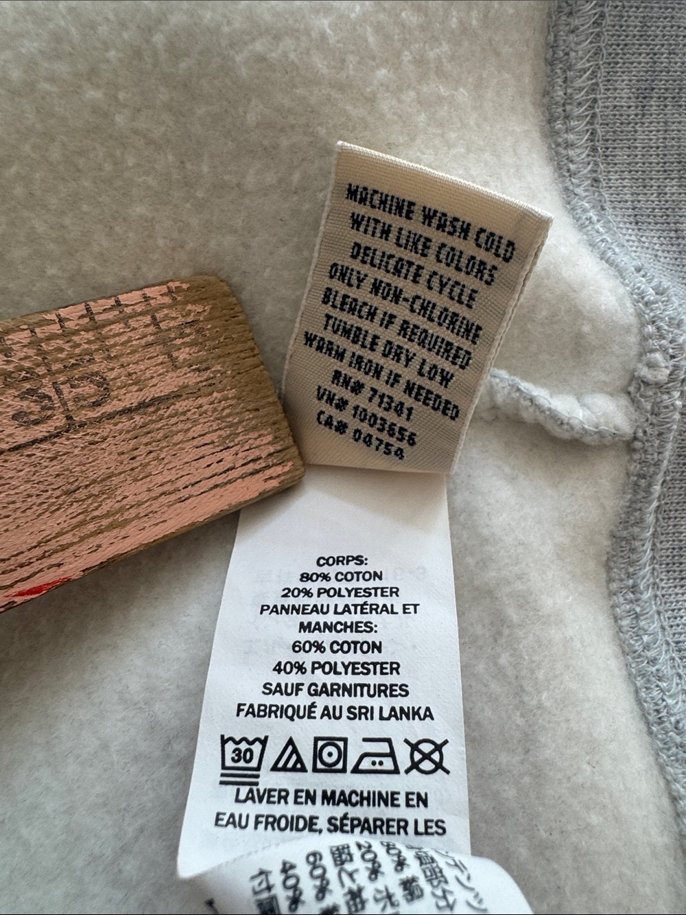 L.L. Bean Light Gray Quilted full zip sweatshirt, size medium - Picture 7 of 12